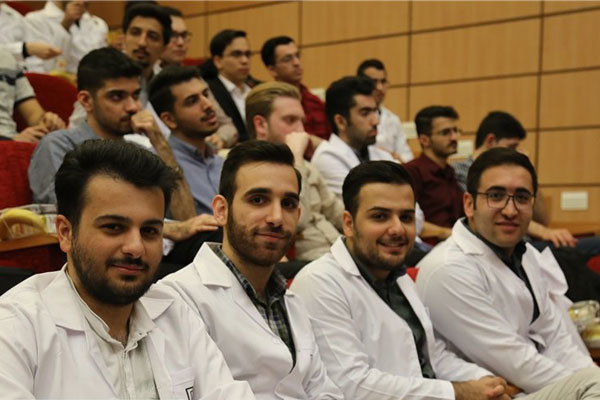 دانشجویان علوم پزشکی 